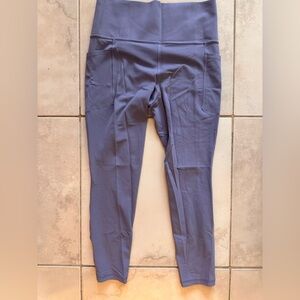 Athleta Salutation Stash Pocket II 7/8 Tight in Lilac-Size Medium